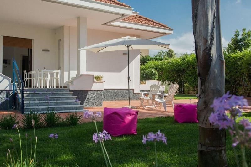 Mondello Martini Hotel Bagian luar foto