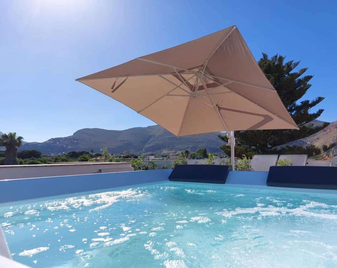 Mondello Martini Hotel Bagian luar foto