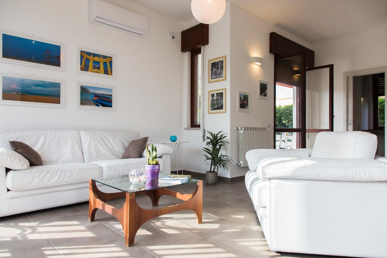 Mondello Martini Hotel Bagian luar foto