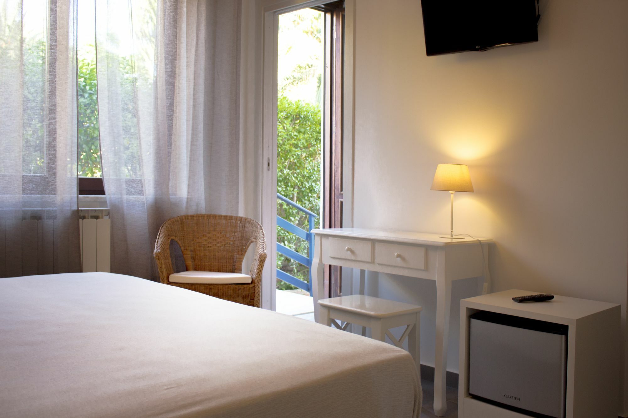 Mondello Martini Hotel Bagian luar foto