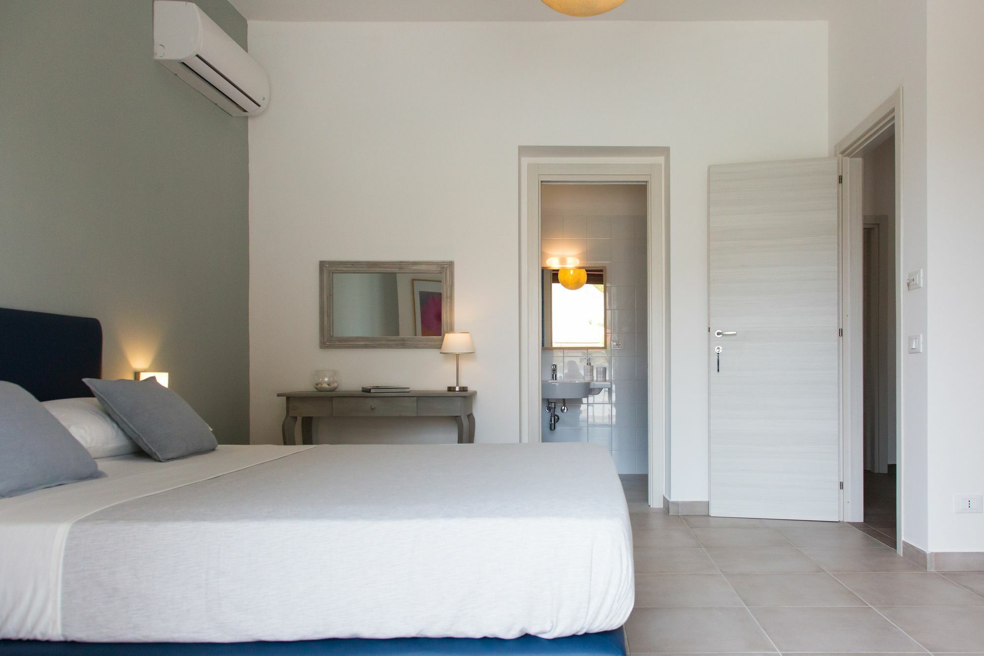 Mondello Martini Hotel Bagian luar foto